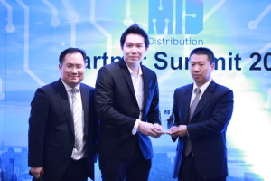 รางวัล Partner of the Year Award สำหรับ Enterprise sector บริษัท CS Lox Info จำกัด
