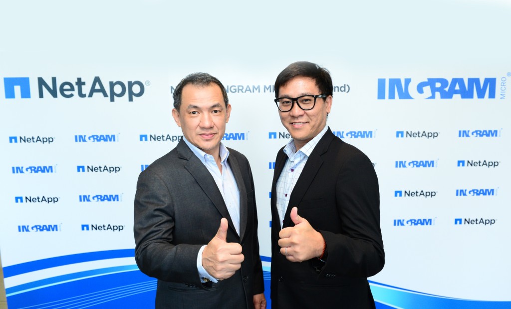 คุณวีระ อารีรัตนศักดิ์ กรรมการผู้จัดการ บริษัท เน็ตแอพ ประจำประเทศไทย มาเลเซีย และอินโดนีเซีย (ซ้าย) และมร. แกรี่ อั๋ง กรรมการผู้จัดการบริษัท อินแกรม ไมโคร (ประเทศไทย) จำกัด