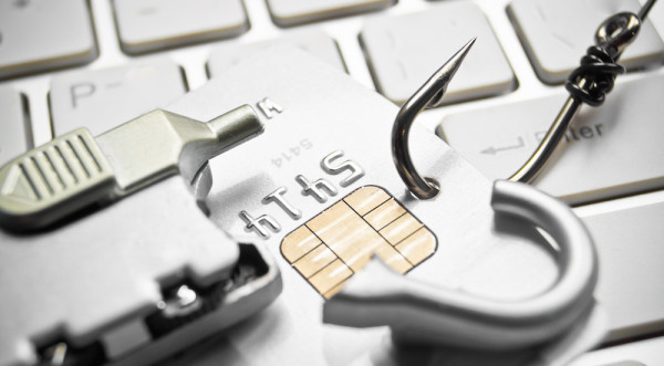 ttt_Phishing_Credit_Card_and_Broken_Padlock-wk1003mike_2