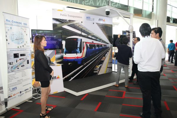 axis-solutions-expo-2016-innovating-for-smarter-safer-world-3