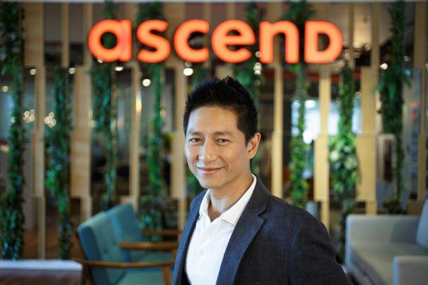 นายชัยวัฒน์ รัตนประทีปพร ประธานเจ้าหน้าที่บริหารฝ่ายเทคโนโลยีสารสนเทศ ( CTO ) บริษัท แอสเซนด์ กรุ๊ป จำกัด